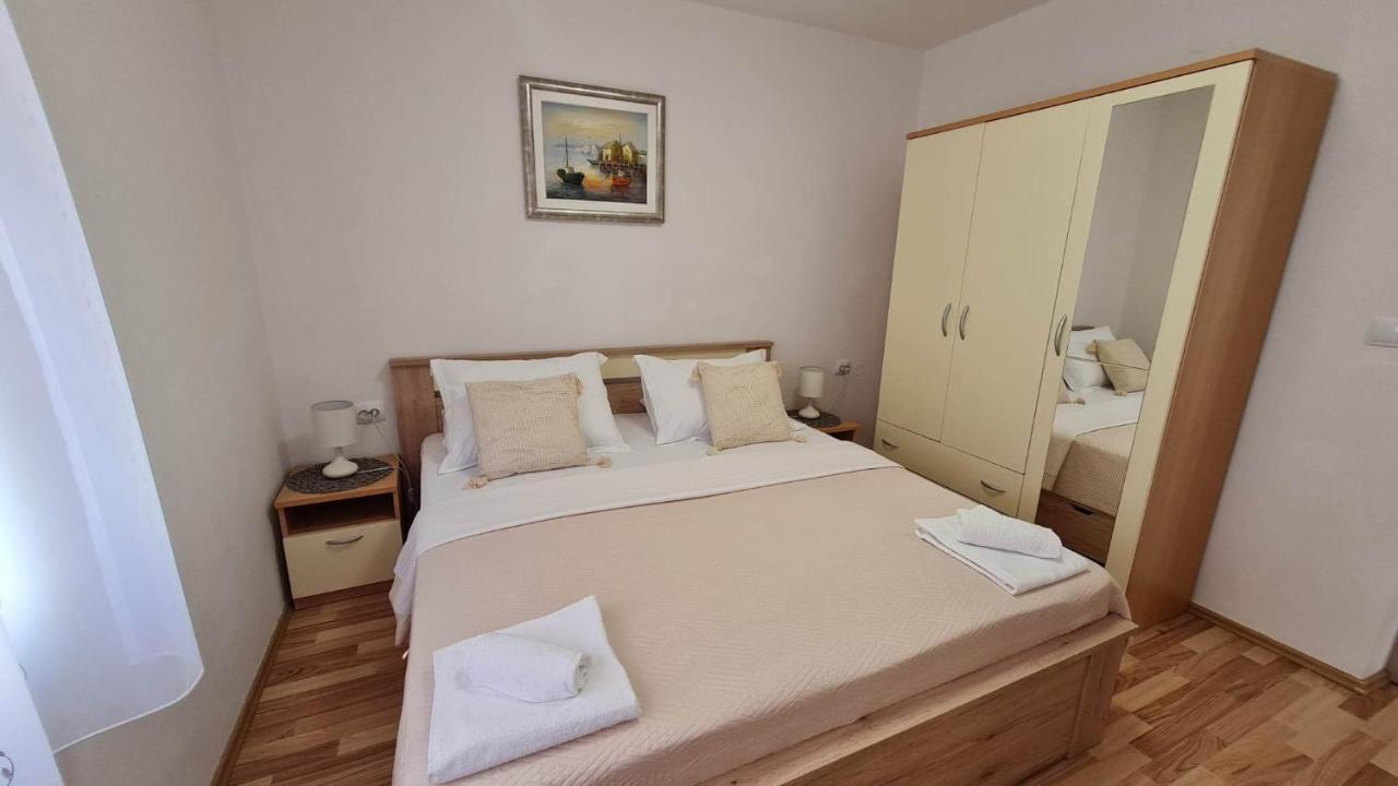 Apartman "Flower Garden" Ražanac 외부 사진
