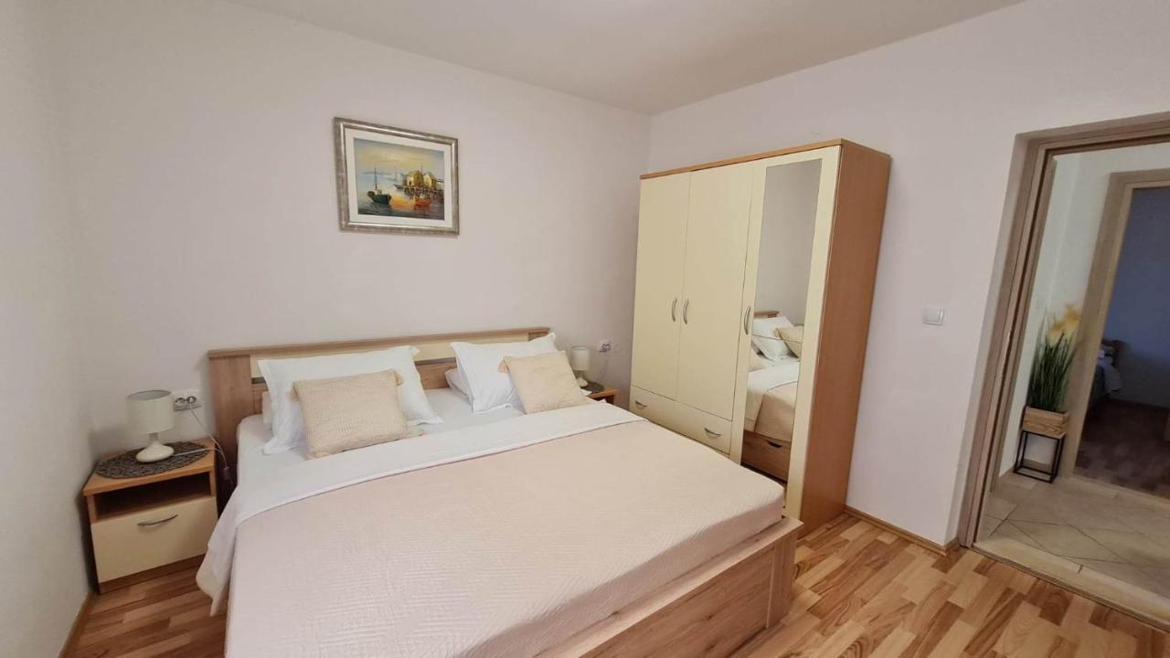 Apartman "Flower Garden" Ražanac 외부 사진